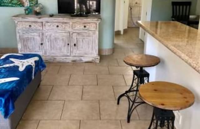 1880 Kahakai Dr - 1880 Kahakai Drive, Honolulu, HI 96815