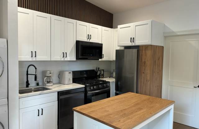 9151 White Oak photos photos