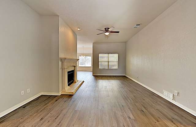 1001 Fort Apache Drive Gallery 3