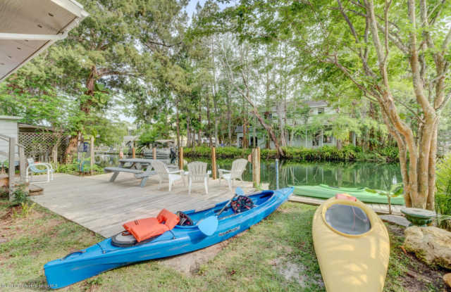 5518 Ramada Street - 5518 Ramada Street, Weeki Wachee Gardens, FL 34607