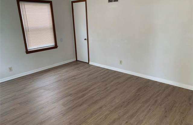 9822 Iveland Drive Gallery 3