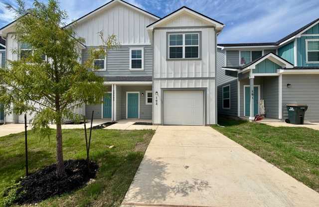 Brand New 3 Bd 2.5 Full Bath Townhouse Near UTSA & LaCantera photos photos