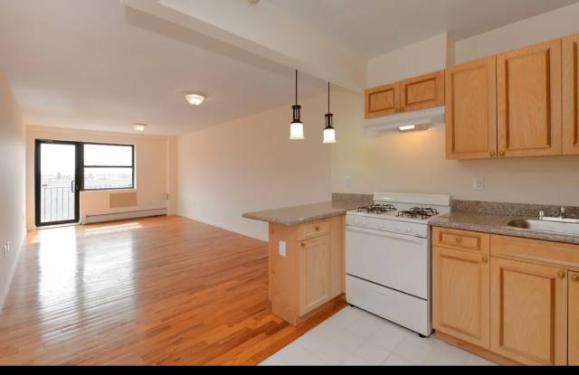 36 Hilton Ave photos photos