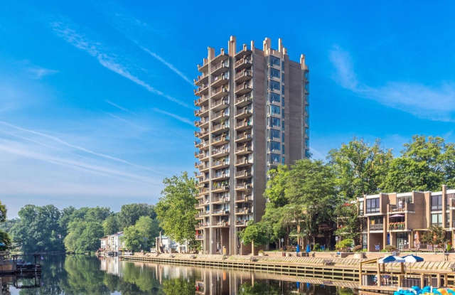Impeccable 2 Bed 2 Bath Condo With Breathtaking Views In Desired Lake Anne photos photos