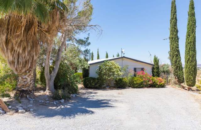 Home in Pahrump 3 Rooms photos photos