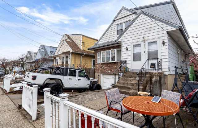 16 CROSSGATE RD photos photos