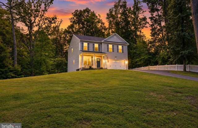 43 TWIN OAKS Drive Gallery 2