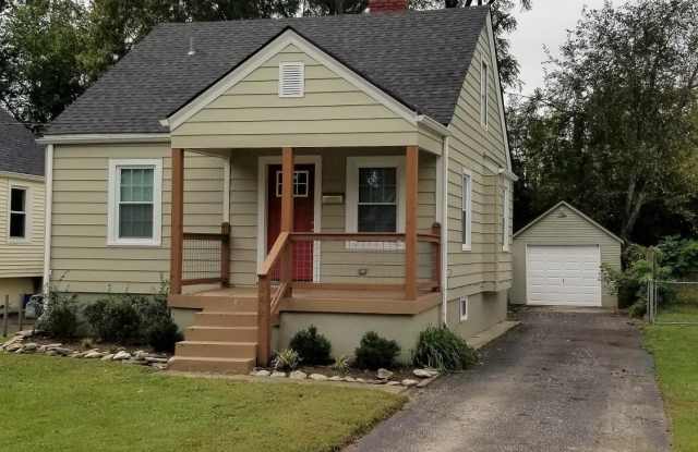 242 Clover Ln Gallery 4