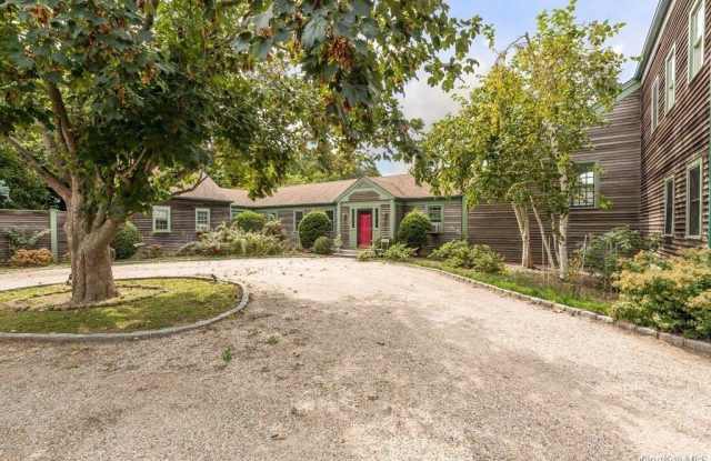 4782 Alvah's Lane Gallery 3