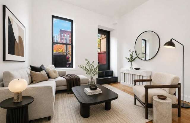 81 Orchard Street Gallery 2