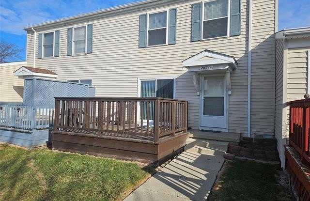 28219 Raleigh Crescent Drive photos photos