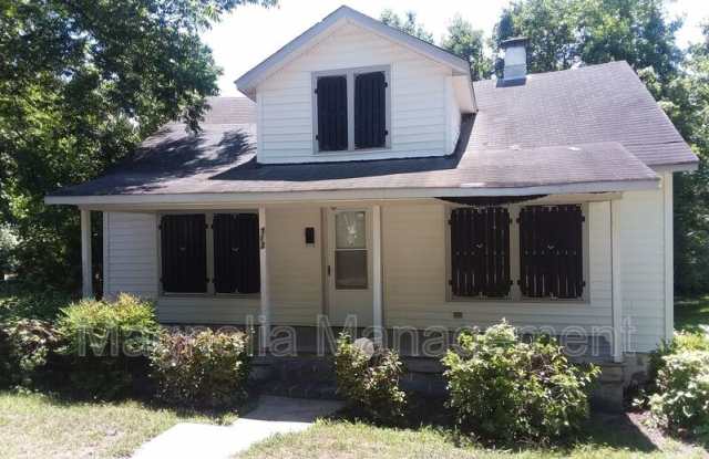 712 Highland Ave photos photos