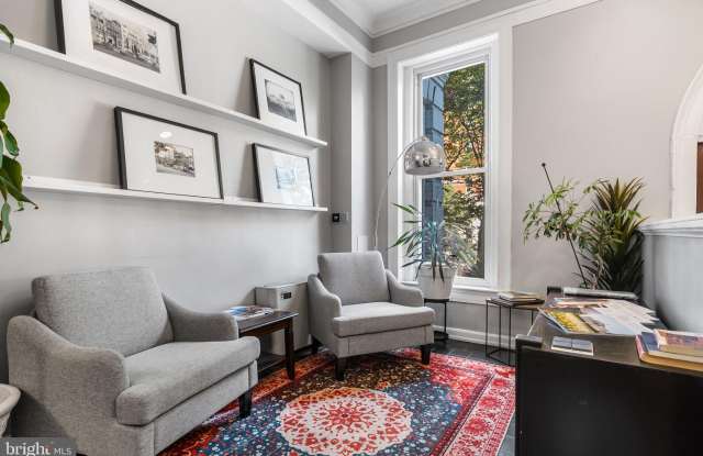 1300 MASSACHUSETTS Avenue NW Gallery 4