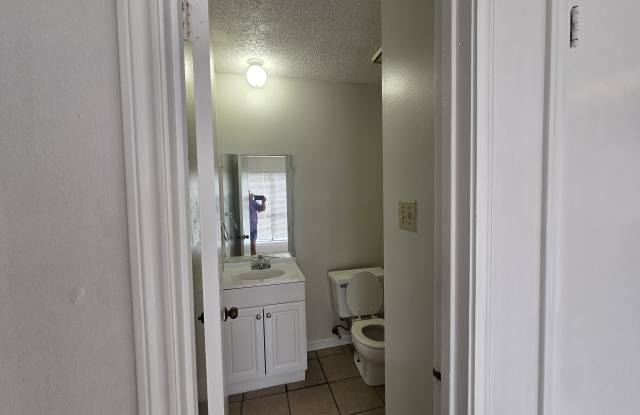 118 D Oakridge Gallery 3