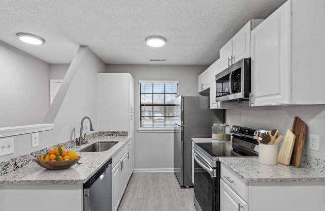 **COMING SOON**Luxurious 2 bed/2-bath apartment minutes from Whiteoak Shopping photos photos