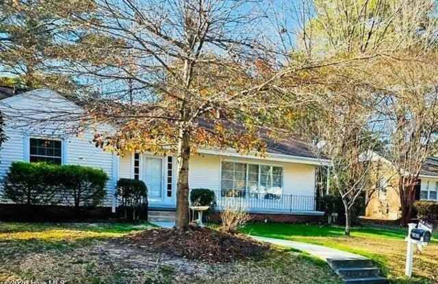 1613 Longwood Drive photos photos