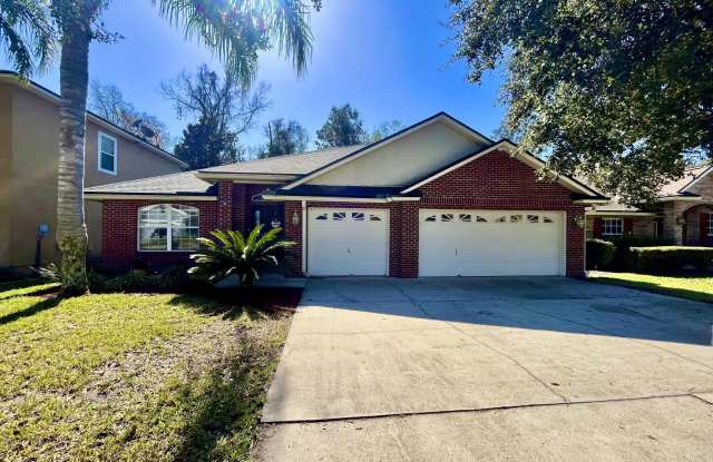 1634 MAJESTIC VIEW Lane - 1634 Majestic View Lane, Fleming Island, FL 32003
