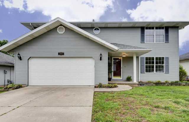 Beautiful 2 story, 5 bedroom, 3 bath home available NOW! photos photos