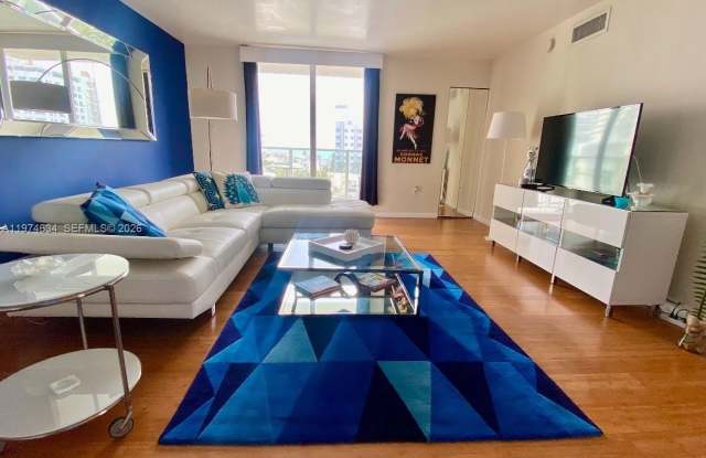 1750 James Ave photos photos