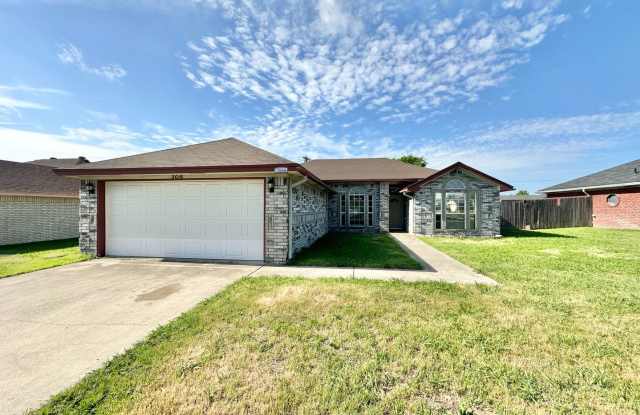 Viewable March 20th! Pets Accepted! photos photos