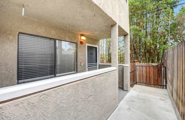 310 Redondo Avenue Gallery 3