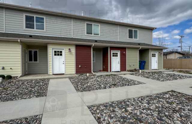 2 BED/ 1.5 BATH TOWNHOME photos photos