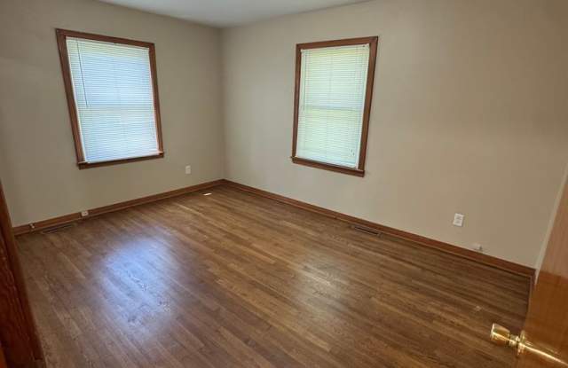 2 Bedroom, 1 Bathroom House Gallery 4