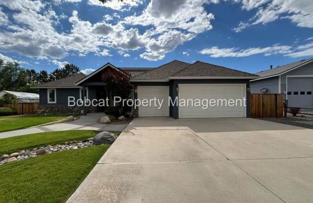 1300 Bridle Way photos photos