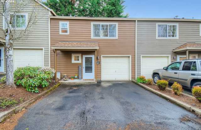Spacious 2-story 2bedroom + 2.5 bath townhome in Orchard Hill community - 7191 Southwest Sagert Street, Tualatin, OR 97062