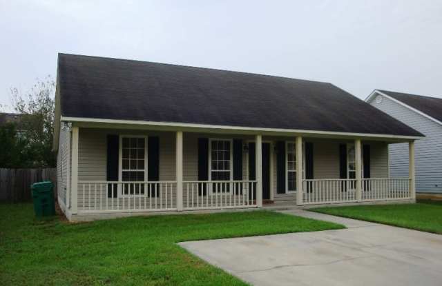 Charming 3BR/2BA Home Minutes from Moody AFB - Your Perfect Rental! Gallery 3