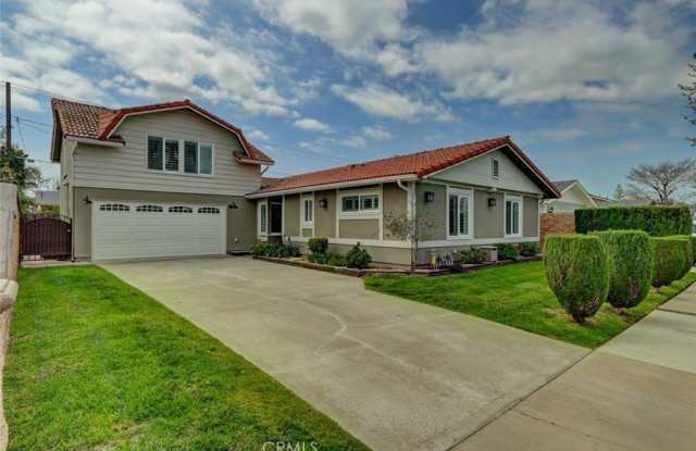 567 Traverse Drive - 567 Traverse Drive, Costa Mesa, CA 92626