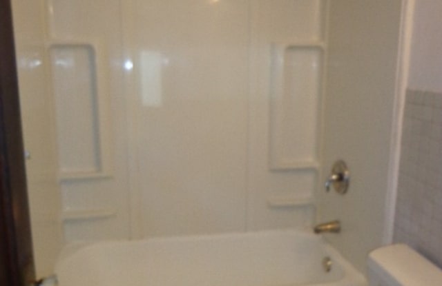 109 E Gorham - Unit 1 Gallery 4