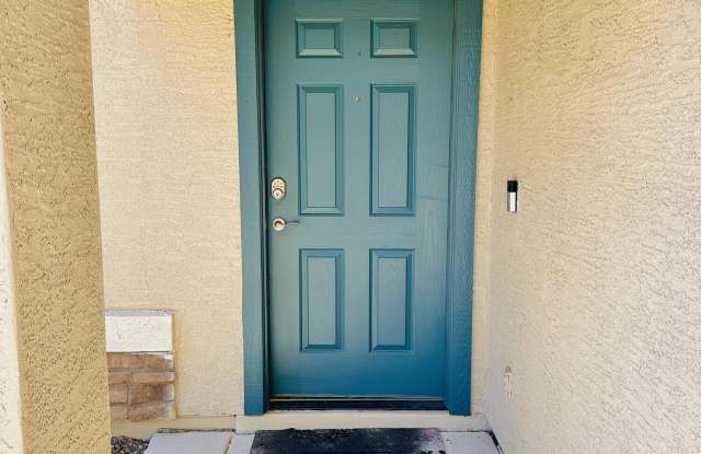 192 N 222ND Drive Gallery 2