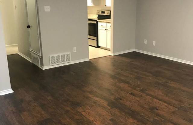 6864 South Creek Dr. Gallery 4