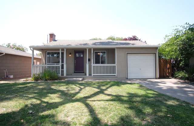 Charming 3-bedroom, 1-bathroom in Sacramento. photos photos