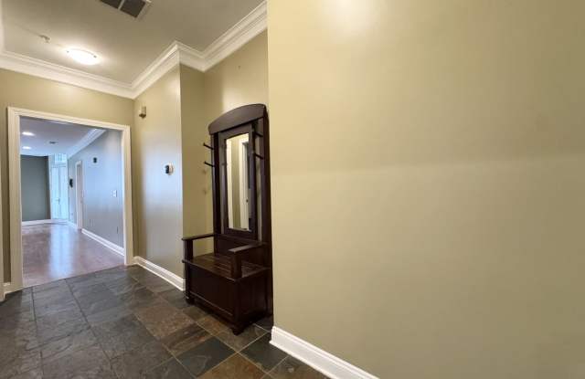 2929 McGee Trafficway Gallery 2