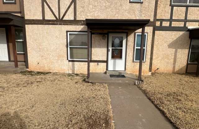 Spacious 2 Bed Condo! Fully Fence Backyard with a 1 Car Garage! photos photos