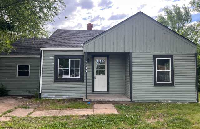 Charming 3 Bedroom 1 Bath For Rent Northeast Wichita, KS photos photos