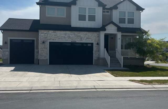 Three Bed, Two and Half Bath Home in Eagle Mountain photos photos