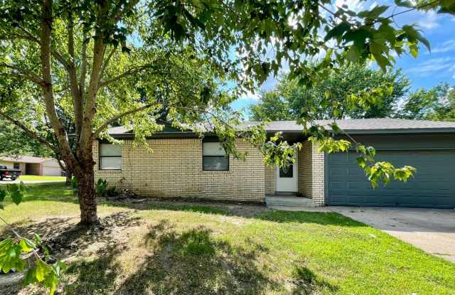 Updated 4 Bedroom Home photos photos