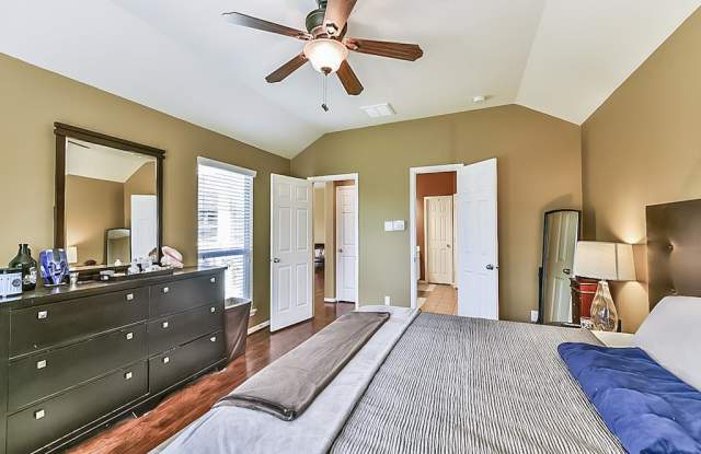 6843 Tammany Manor Lane Gallery 3