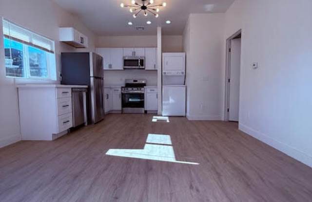 339 North Laurel Avenue - 339 North Laurel Avenue, Phoenix, AZ 85007