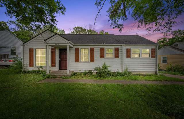 Charming North Nashville Cottage photos photos