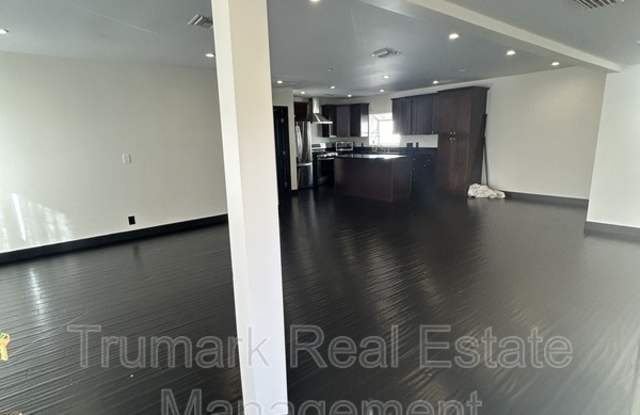 12426 Moorpark St Gallery 2
