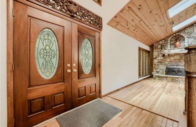570 Idlewood Drive NW Gallery 2