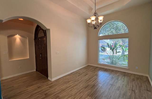 2304 Brazos Avenue Gallery 3