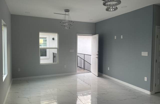 3517 South Dominique Drive - 4 Gallery 3