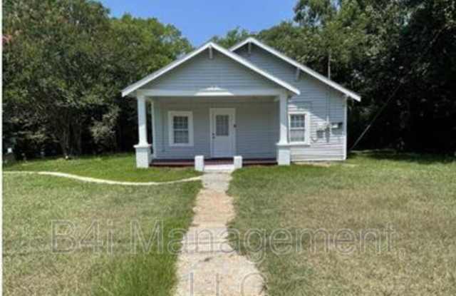 2235 Irwinton Rd photos photos