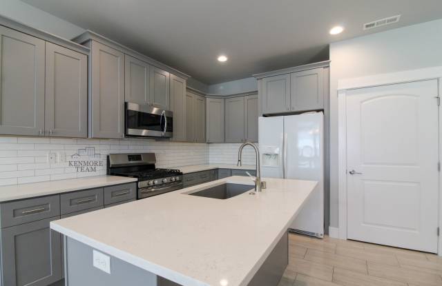3 Bedroom, 2 Bath Townhome in West Pasco Gallery 4