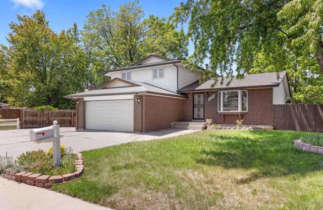 Available NOW! 3 Bedroom 1 Bath Beautiful Home in Arvada! photos photos